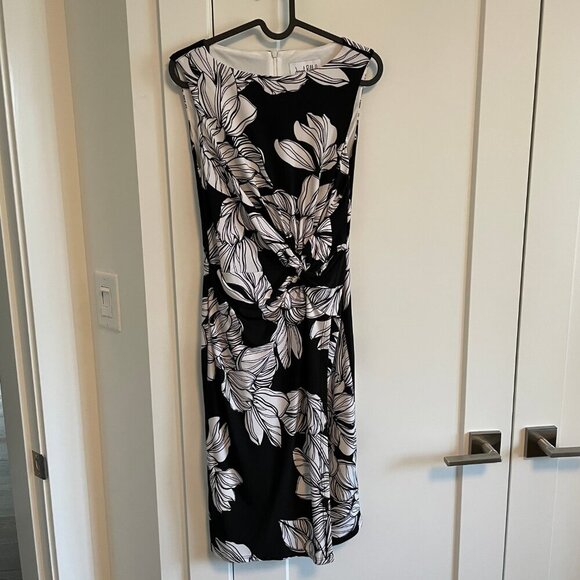 Joseph Ribkoff Slvless Boat Neck Floral Faux Wrap Lined Midi Dress Blk Wht Sz 4 - Picture 10 of 10